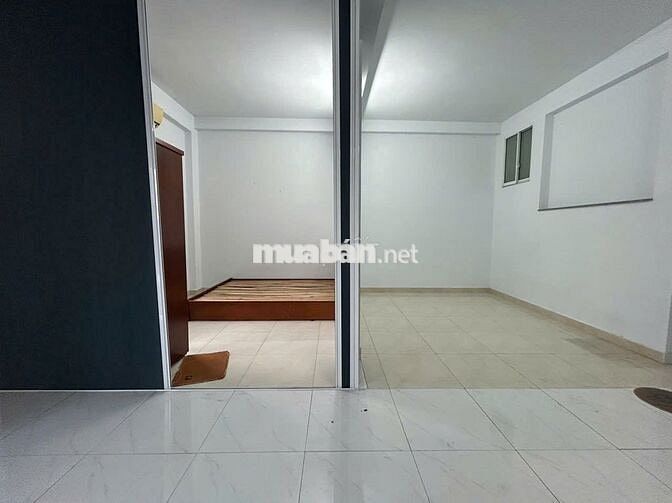căn hộ 50m2 nơ trang long gần cầu đỏ phạm văn đồng nguyễn xi  văn lang