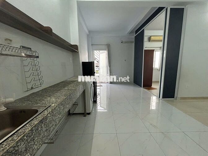 căn hộ 50m2 nơ trang long gần cầu đỏ phạm văn đồng nguyễn xi  văn lang