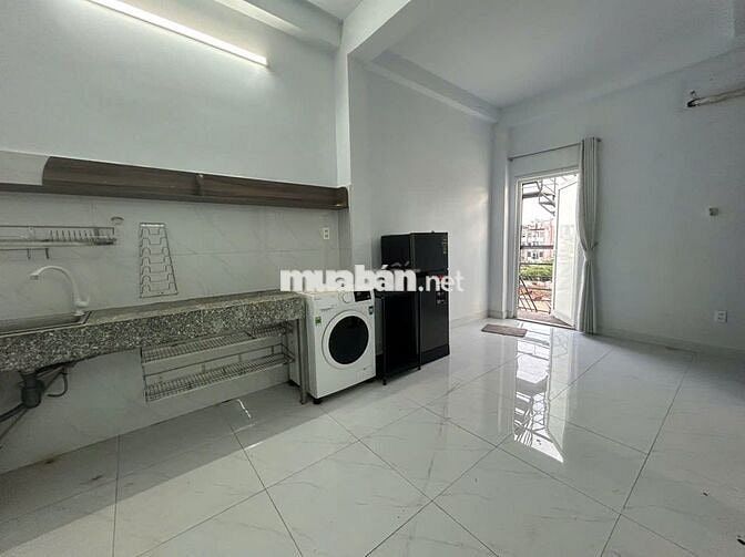 căn hộ 50m2 nơ trang long gần cầu đỏ phạm văn đồng nguyễn xi  văn lang