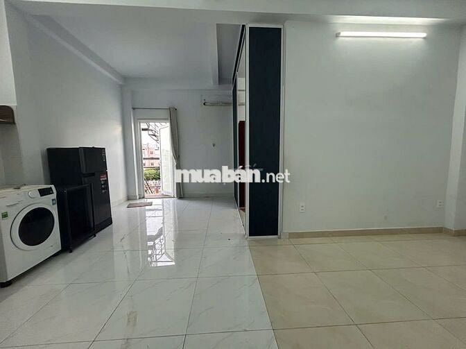 căn hộ 50m2 nơ trang long gần cầu đỏ phạm văn đồng nguyễn xi  văn lang