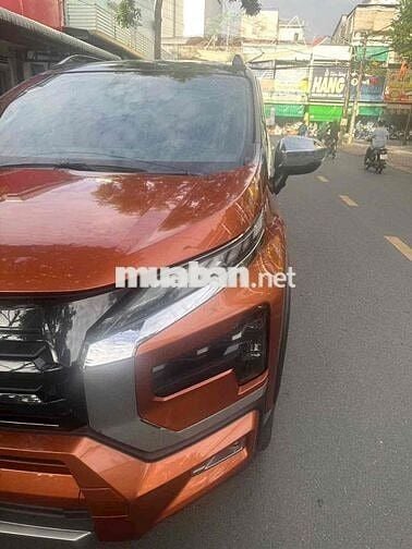 Mitsubishi Xpander Cross 2023 Cam nóc