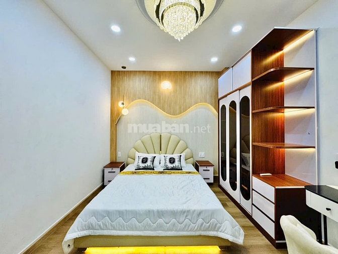 Nhà mới đẹp - Full Nội Thất. Phan Đình Phùng. 52m vuông 4 tầng