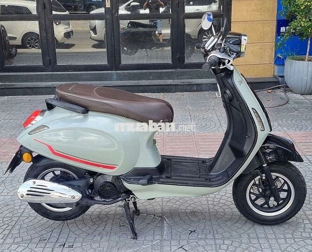 Vespa 50 2024 Xám