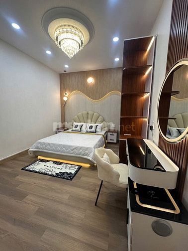 Nhà mới đẹp - Full Nội Thất. Phan Đình Phùng. 52m vuông 4 tầng