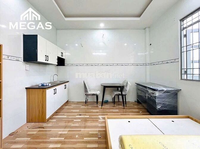 PHÒNG MỚI XÂY, FULL NỘI THẤT, ĐẬU ĐƯỢC Ô TÔ, CÓ CỬA XỔ