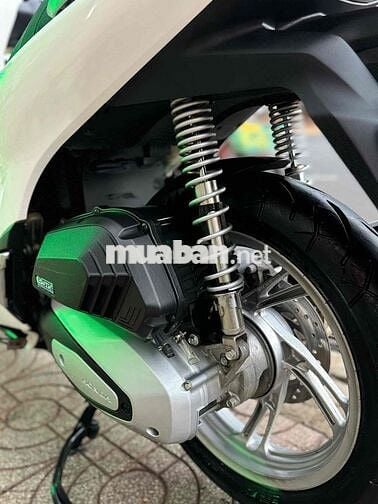 SH Nam đK 06/ 2026 Trắng 1000 km . Mới mua 30 ngay