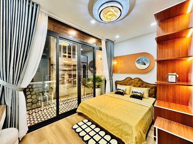 Nhà mới đẹp - Full Nội Thất. Phan Đình Phùng. 52m vuông 4 tầng