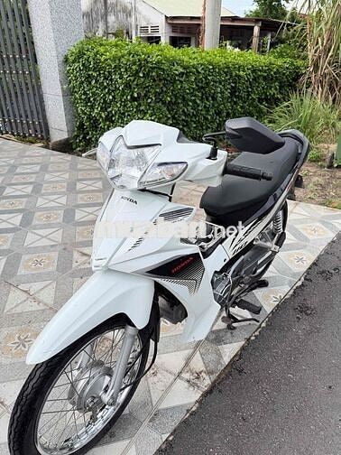 Honda Blade 2017 Trắng