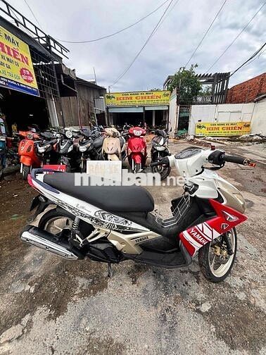 Yamaha Nouvo Đỏ, Trắng, Vàng