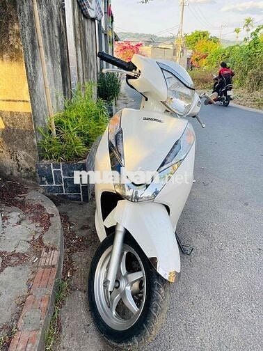 Honda Lead 2015 trắng