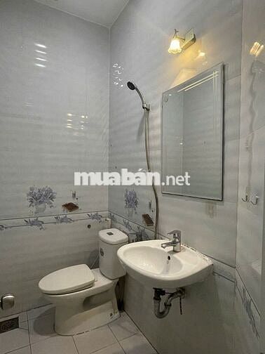 Nhà Trung Tâm Quận 4 Tôn Thất Thuyết Giá Chỉ 5,7 Tỷ