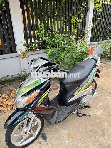 Yamaha Luvias 2011 Đen
