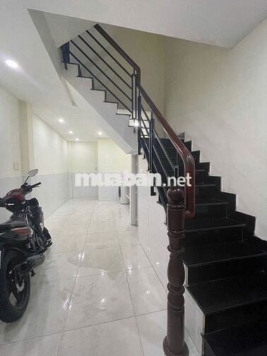 Nhà Trung Tâm Quận 4 Tôn Thất Thuyết Giá Chỉ 5,7 Tỷ