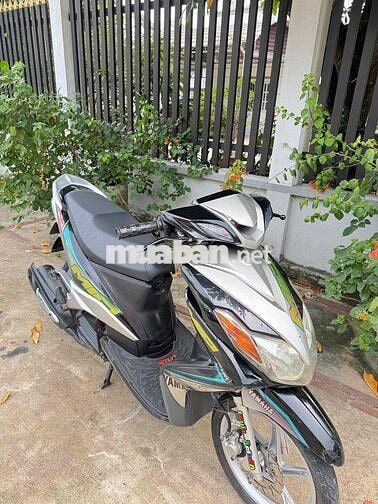 Yamaha Luvias 2011 Đen