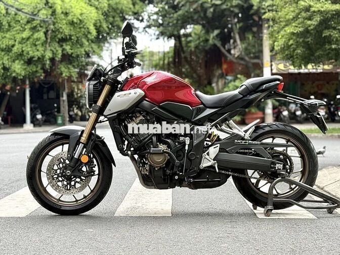 Honda CB650R 2020, biển số thành phố 