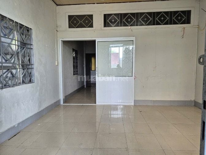 Công ty Đấu giá hợp danh Lam Sơn Sài Gòn thông báo đấu giá tài sản