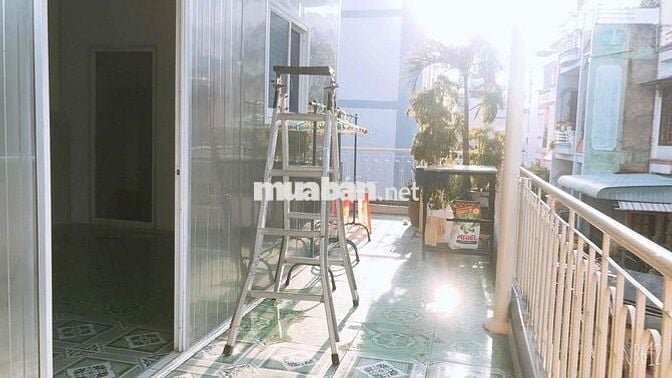 CHO THUÊ NHÀ MẶT TIỀN CÙ CHÍNH LAN – 1 TRỆT 2 LẦU – GẦN GA T3