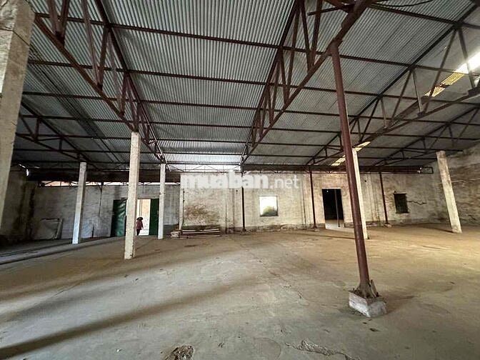 Cho thuê kho xưởng (1000m2) - gần Đ. Võ Nguyên Giáp - P.Phước Tân.