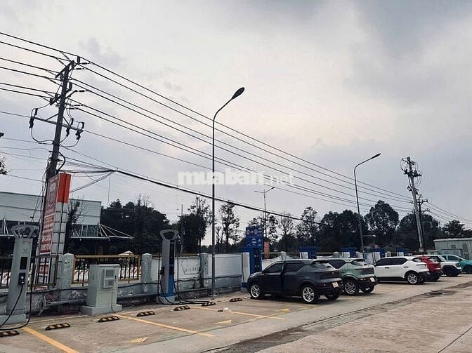 BÁN CÂY XĂNG MẶT TIỀN ĐẠI LỘ BÌNH DƯƠNG – NGAY NGÃ TƯ BẾN CÁT 