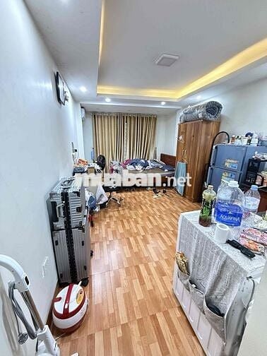 Chính chủ cho thuê phòng 32 m2 ccmini đủ đồ Đường Kim Giang