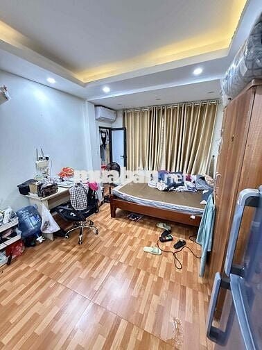 Chính chủ cho thuê phòng 32 m2 ccmini đủ đồ Đường Kim Giang