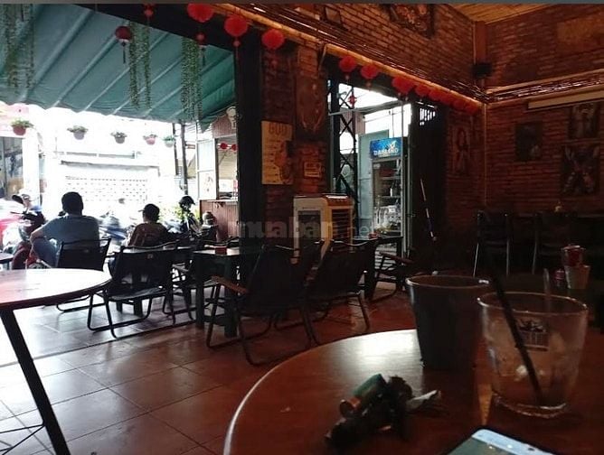 Sang quán Cafe căn góc 9x30 Trần Nhật Duật-Quận 1, đã mở được 9 năm