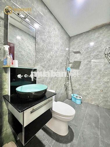 🔥Căn Hộ Studio - Cửa Sổ - Ban Công - Nằm Ngay Cầu Bông
