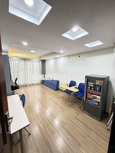 Chính chủ cho thuê phòng 32 m2 ccmini đủ đồ Đường Kim Giang