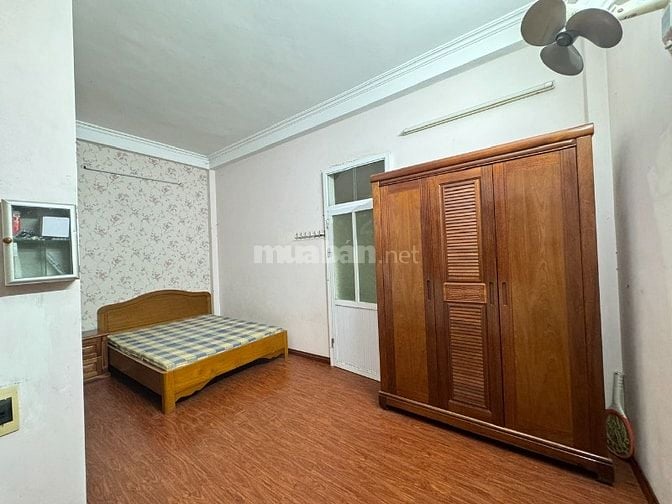 Cho thuê nhà riêng 3 tầng tại ngõ 13 đường Lĩnh Nam, phường Vĩnh Tuy, 