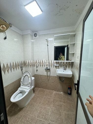 Cho thuê nhà riêng 3 tầng tại ngõ 13 đường Lĩnh Nam, phường Vĩnh Tuy, 
