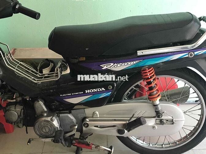 Honda Dream Thái Lan . 9 chủ công chứng ngay