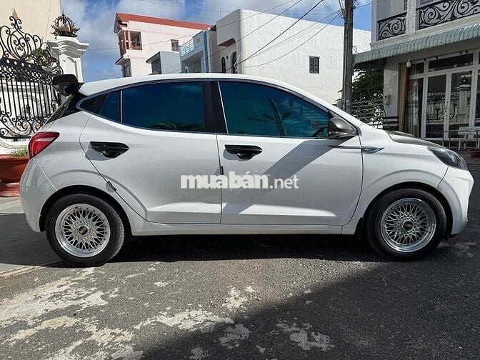 Hyundai i10 2022 Trắng 2 vạn