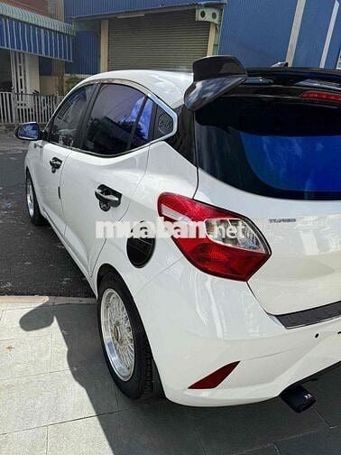 Hyundai i10 2022 Trắng 2 vạn