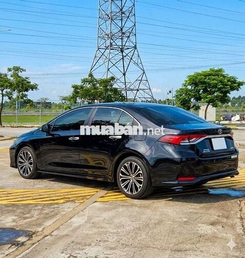 Toyota Corolla Altis 1.8V 2022 Đen Tự động