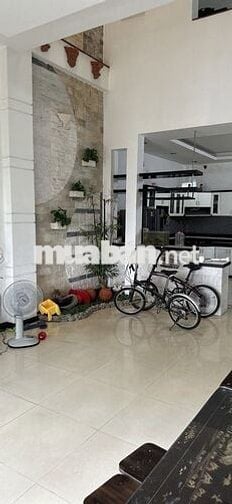 Cho thuê nhà Nguyên căn full nội thất sát công viên cây xanh
