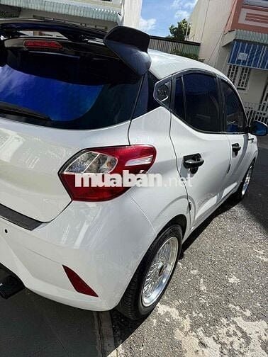 Hyundai i10 2022 Trắng 2 vạn