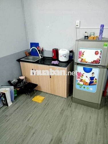 Pass phòng ban công siêu thoáng 4Tr5 - Cách ĐH Kinh Tế (UEH) chỉ 600m