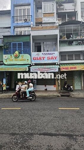 Pass phòng ban công siêu thoáng 4Tr5 - Cách ĐH Kinh Tế (UEH) chỉ 600m