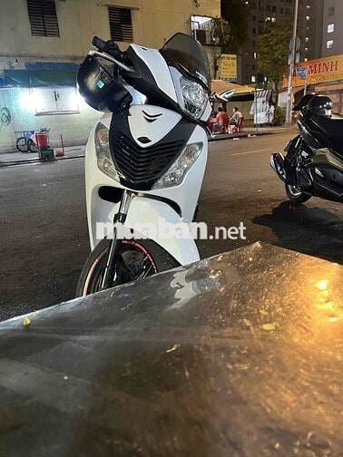 Honda SH 150cc 2017 Trắng lên full dàn ao ý hết