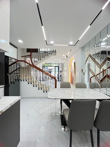 SIÊU PHẨM MẶT TIỀN THỤT ĐƯỜNG HỒNG LẠC, P.BẢY HIỀN