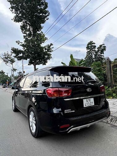 Kia Grand Sedona Đen 77673 km