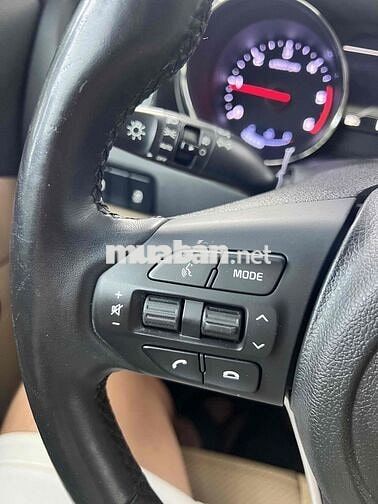 Kia Grand Sedona Đen 77673 km