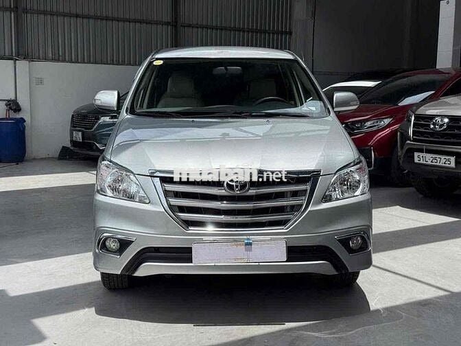 Toyota Innova V 2016 Bạc 96.000km