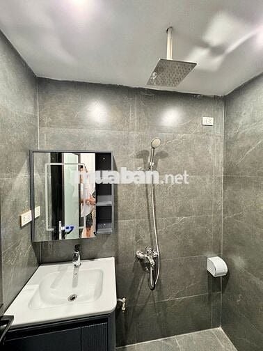 Chính chủ cho thuê phòng Full nội thất gần ĐH Đại Nam, có ban công