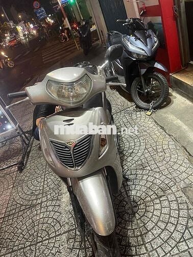 Honda SH Bạc