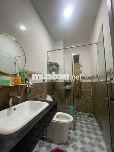liên khu 5-6 bình  tân nhà 4 lầu giá 10tr/th