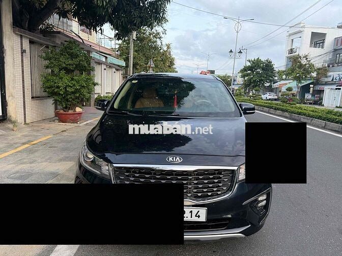 Kia Sedona 2019 Dầu Xanh đen