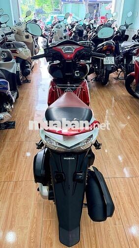 Honda Air Blade 125cc 2024 Đỏ trắng