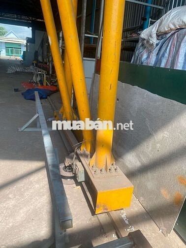 Xưởng tiền chế có cẩu trục Hoá An 1600m giá 32 triệu