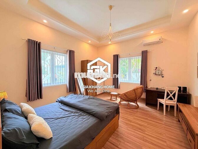 CHO THUÊ BIỆT THỰ SÂN VƯỜN PHÍA NAM NHA TRANG CÓ HỒ BƠI 3 PHÒNG NGỦ